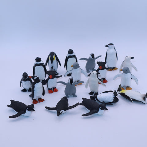 Lot of 19 Penguins
