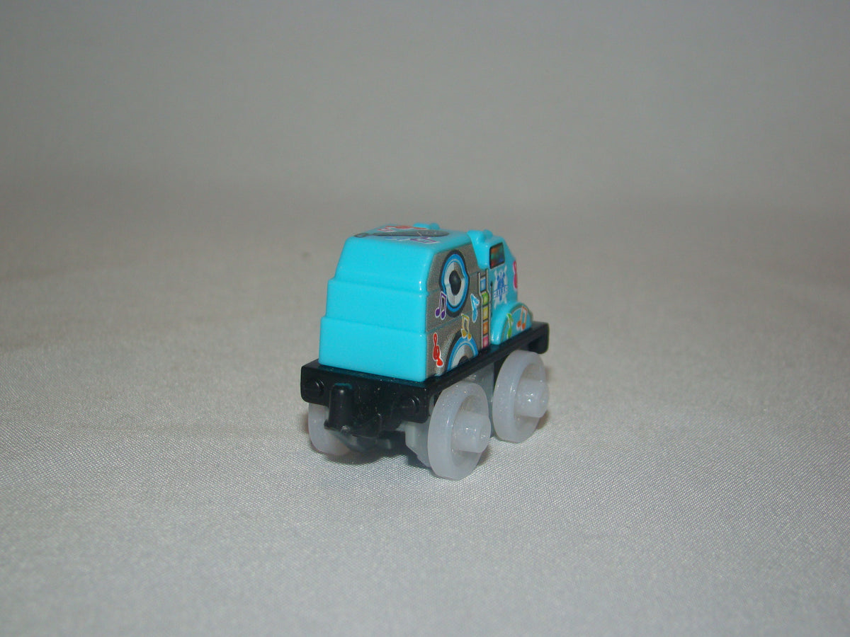 thomas-friends-minis-music-flynn-geekedouttoys