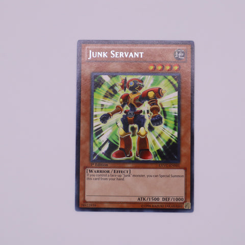 Yu-Gi-Oh! 1st Edition Junk Servant card