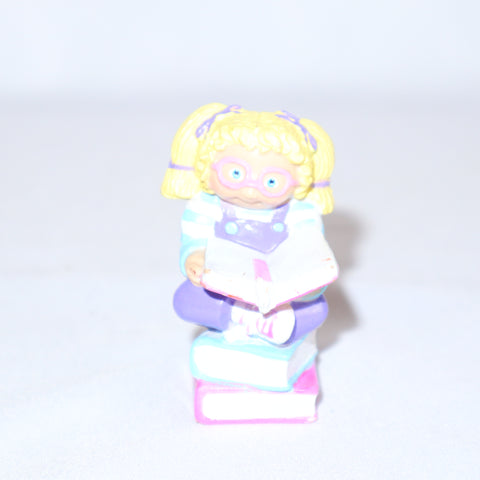 Cabbage Patch Kids Girl Reading, Blond Hair & Pink Glasses